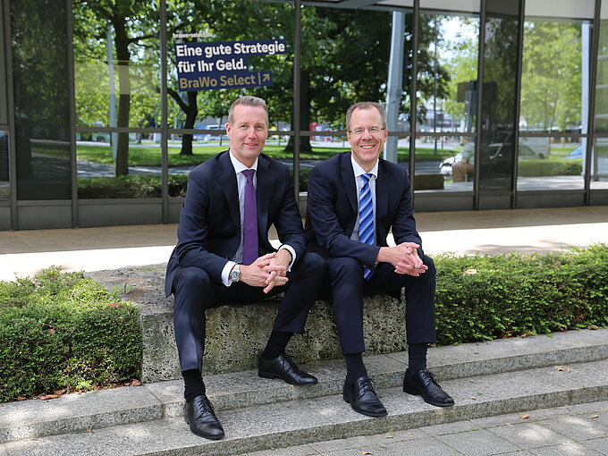 Michael Pannwitz, Leiter Vermögende Kunden, und Thomas Peter, Leiter des Regionalmarkts Wolfsburg-Gifhorn
