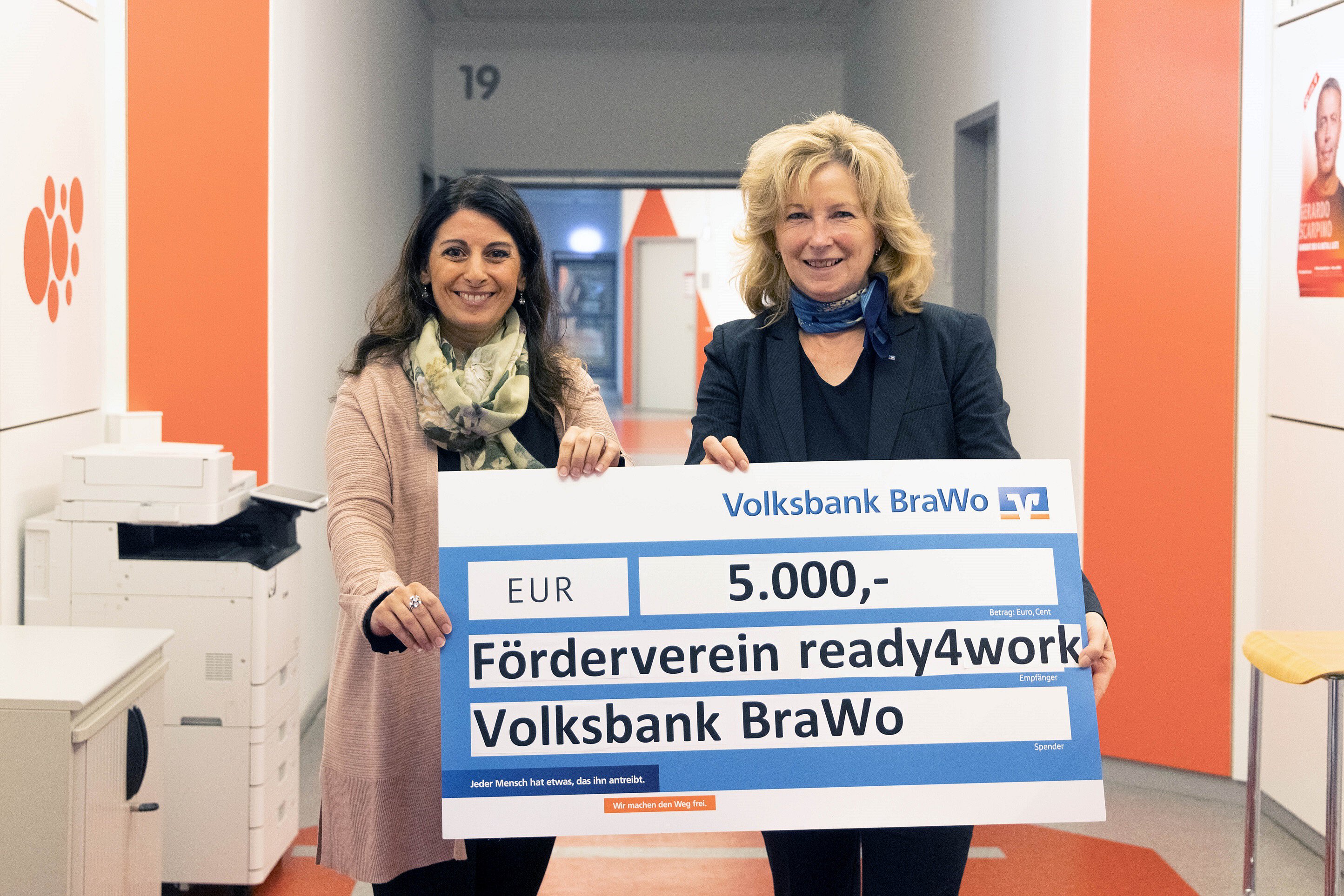 Volksbank BraWo spendet 5.000 Euro an Förderverein ready4work