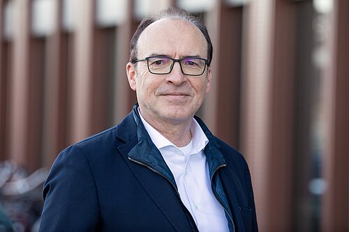 Porträtbild von Thomas Zechner
