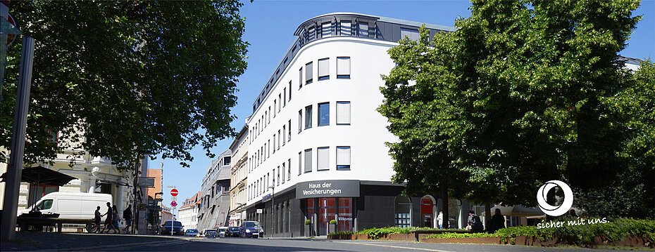 Bild: Versicherungsmakler Döhler Hosse Stelzer im Haus der Versicherungen am Bankplatz in Braunschweig.